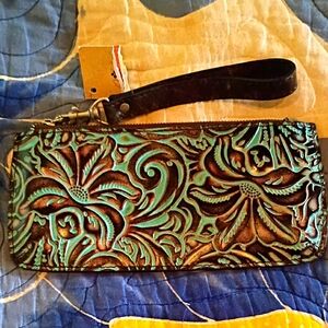 Patricia Nash Tooled Turquoise Leather Clutch Wristlet Purse New